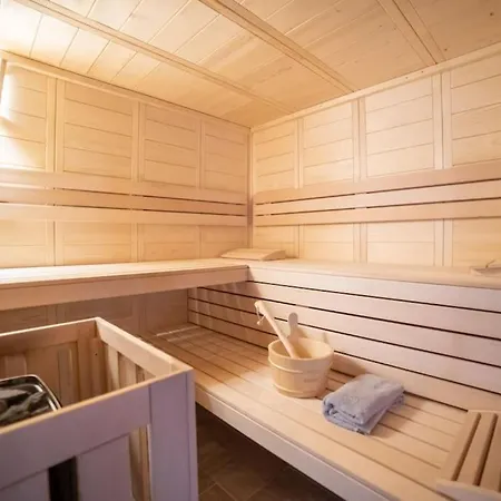 Luxusni Statek S Jedinecnym Wellness فيلة *